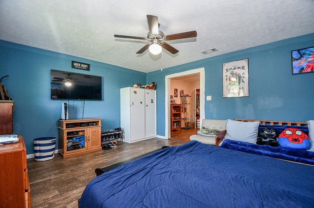 16138 Corsair Rd, Houston TX 77053-3444 exterior