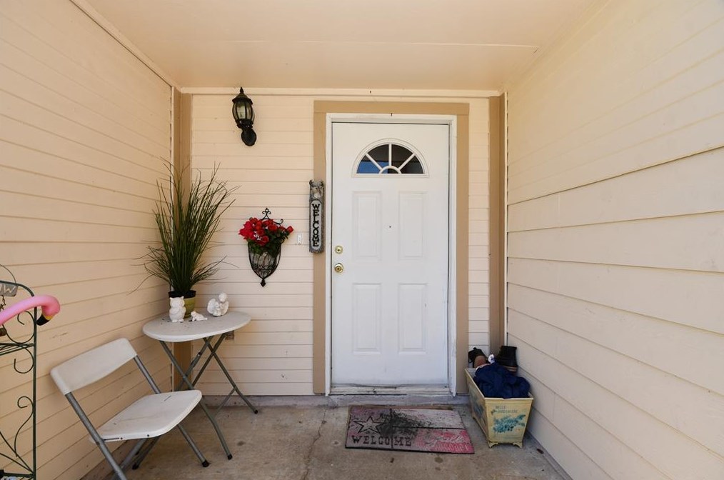 16138 Corsair Rd, Houston, TX 77053-3444