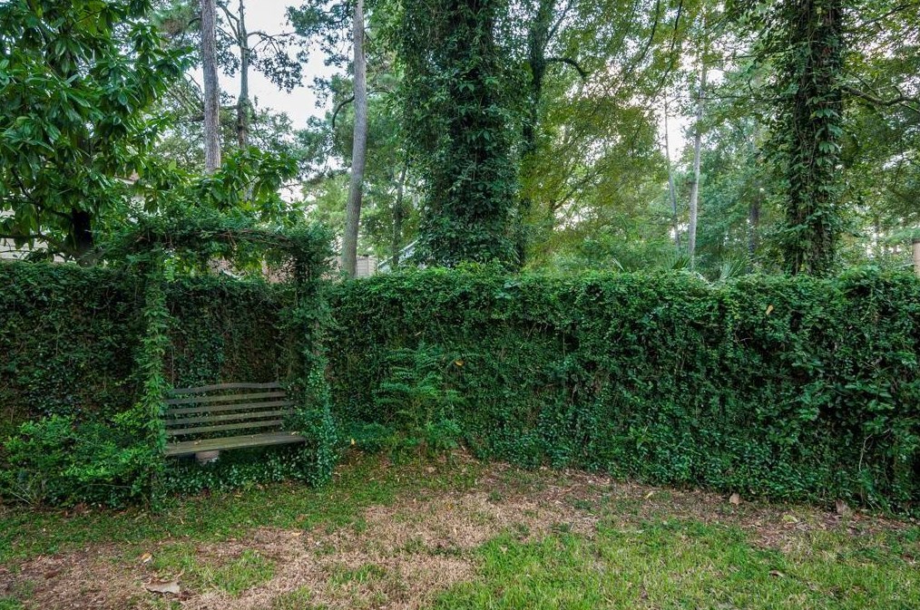 24 Yewleaf Rd, Spring TX  77381-2829 exterior