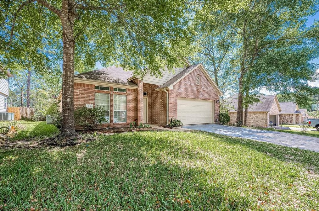 988 Arbor Xing, Conroe, TX 77303-4090