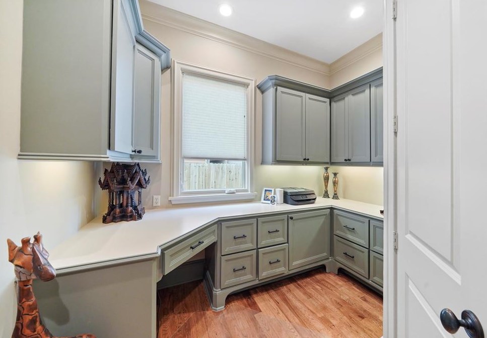 930 24 St, Houston TX  77009-1710 exterior