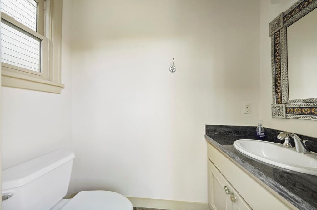 930 24 St, Houston TX  77009-1710 exterior