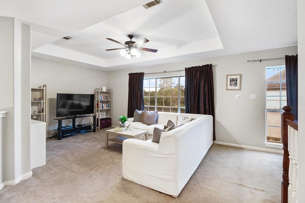 5310 Indian Shr Ln, Houston TX  77041-4299 exterior