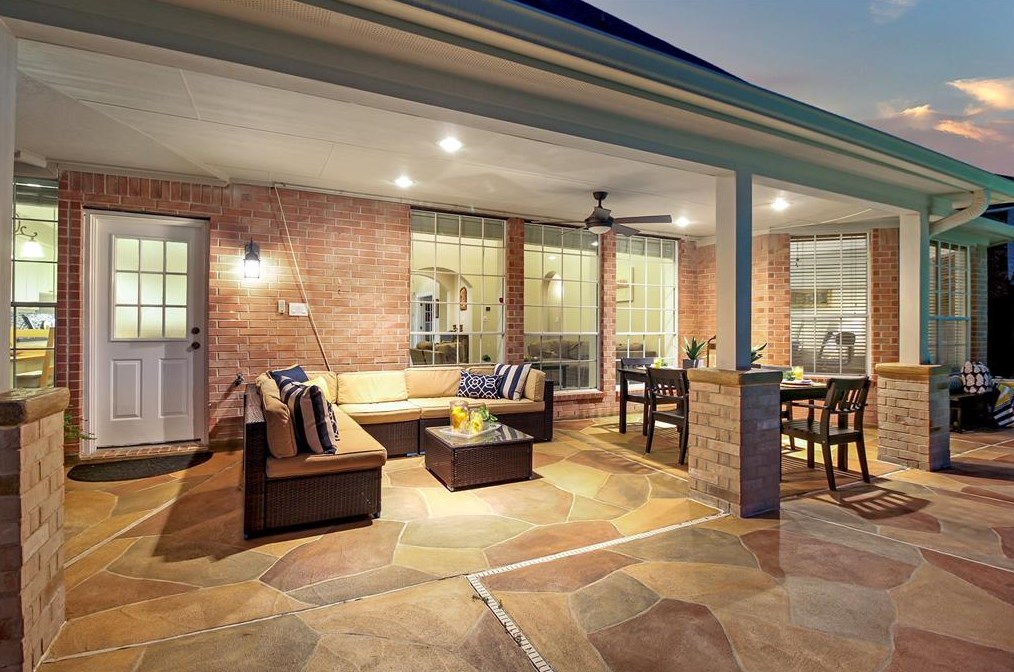 5310 Indian Shr Ln, Houston TX  77041-4299 exterior