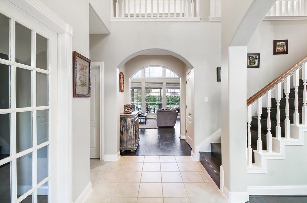 5310 Indian Shr Ln, Houston TX  77041-4299 exterior