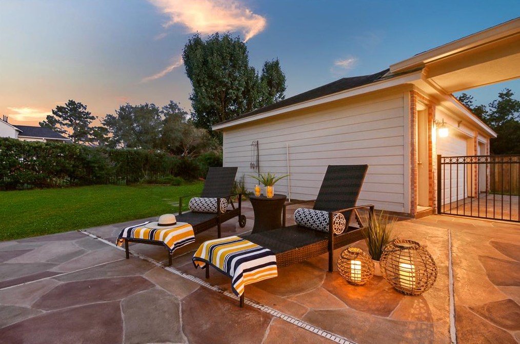 5310 Indian Shr Ln, Houston TX  77041-4299 exterior