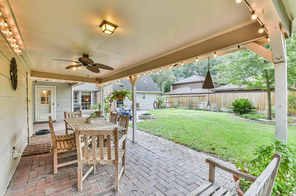 11915 Normont Dr, Houston, TX 77070-2421
