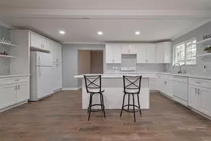 1425 Confederate Rd, Houston, TX 77055 - Photo 14