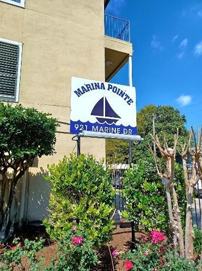 921 Marine Dr Apt 109, Galveston, TX 77550
