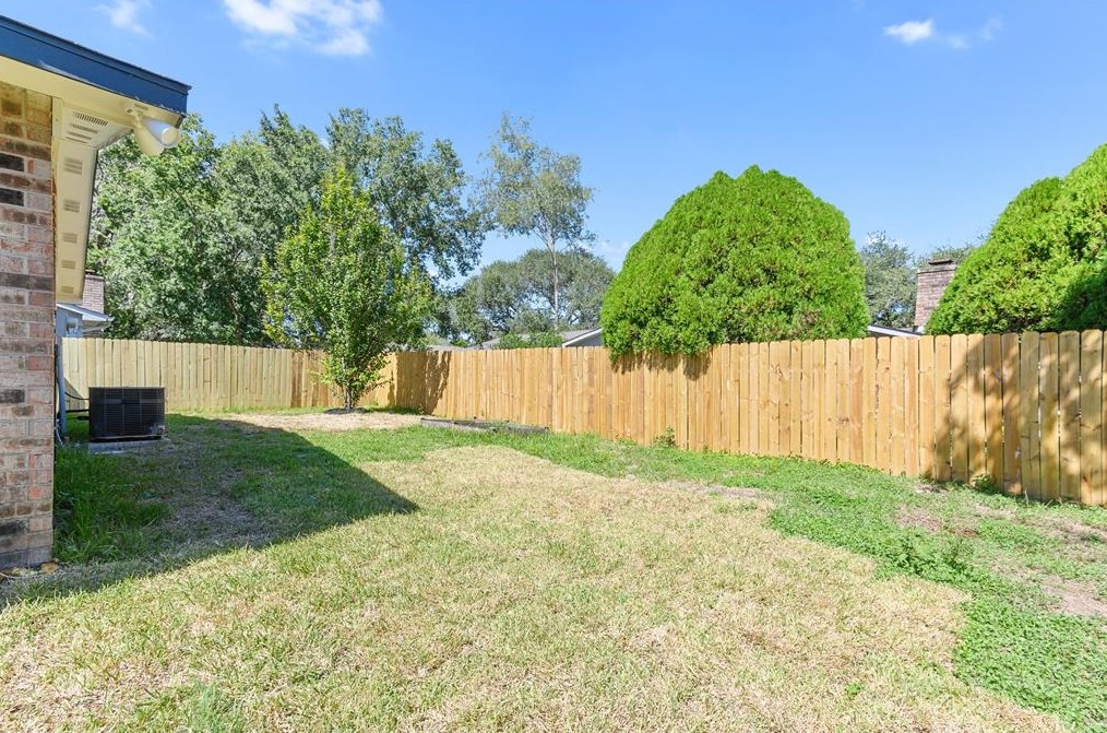 16838 Judyleigh Dr, Houston TX  exterior