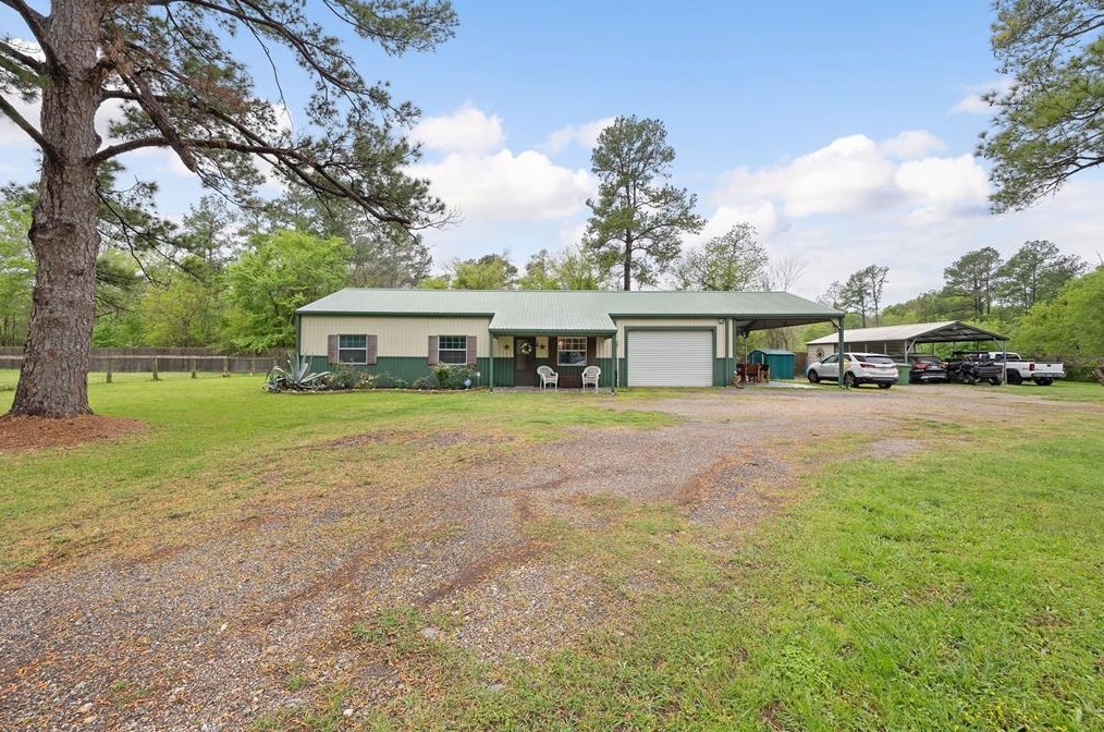51 Kathryn Dr, Huntsville, TX 77320-1379