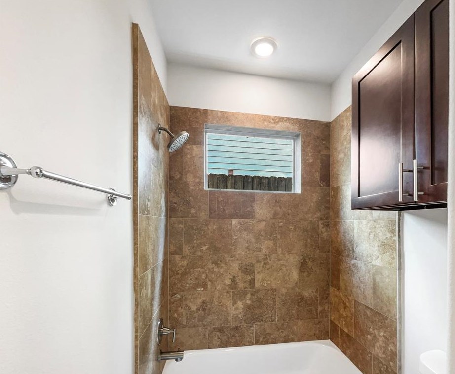 1712 Bremond St, Houston TX  77004-1852 exterior