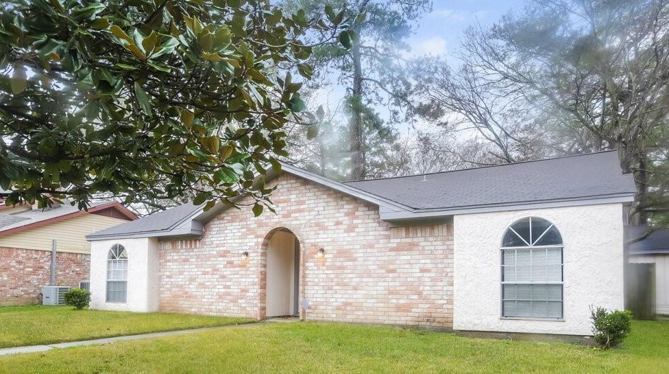 23127 Briarcreek Blvd, Spring TX  77373-6462 exterior
