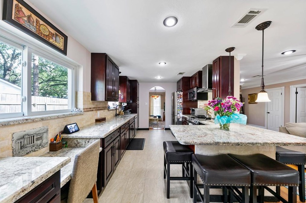 14127 Britoak Ln, Houston, TX 77079