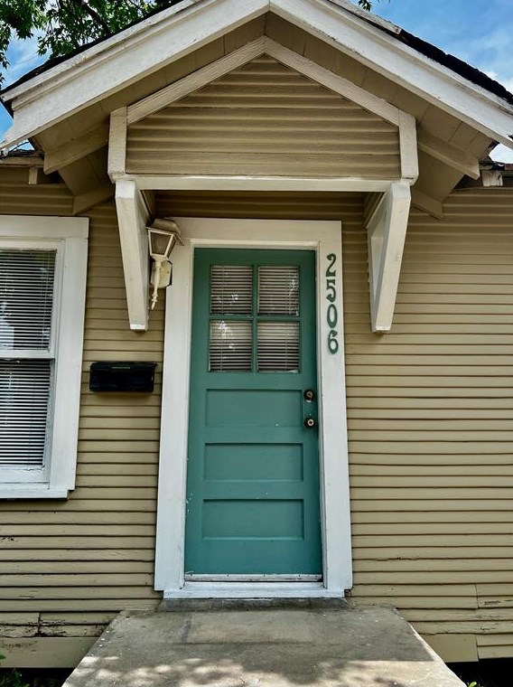 2506 Columbia St, Houston TX  77008-2336 exterior