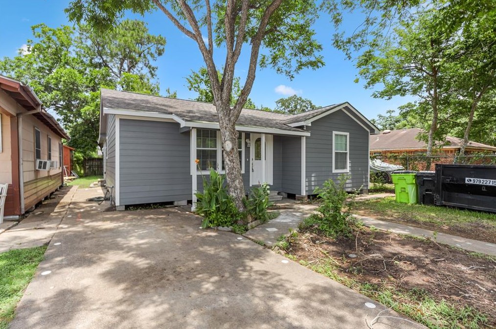 1013 Walnut Ave, Richmond, TX 77471