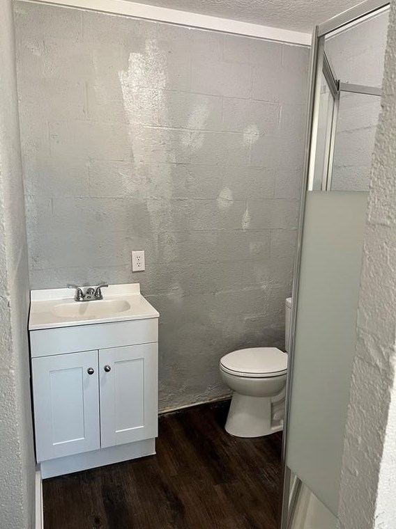 415 N Beauregard St #18, Alvin, TX 77511