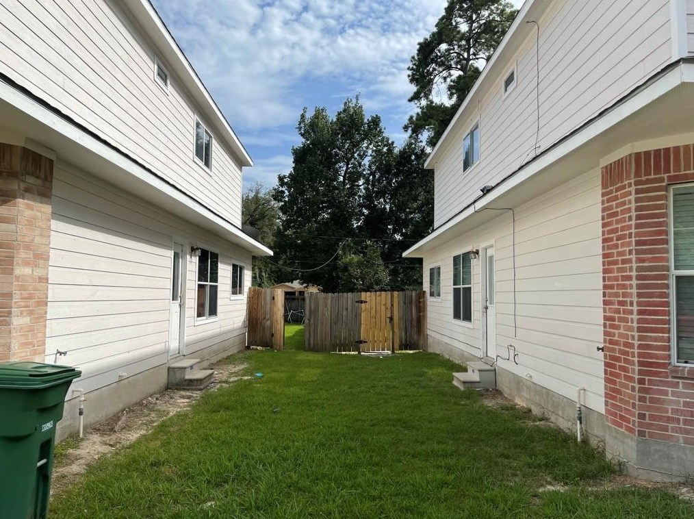 8106 Rhobell St, Houston, TX 77078-1761