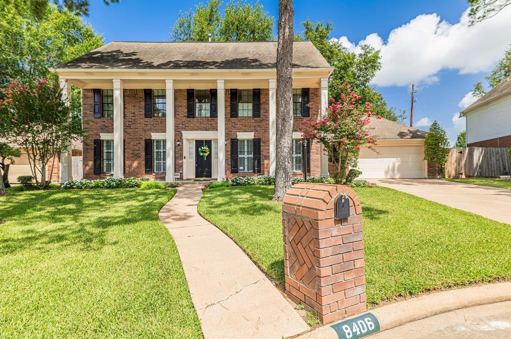 8406 Canyon Pine Dr, Spring, TX 77379-6331