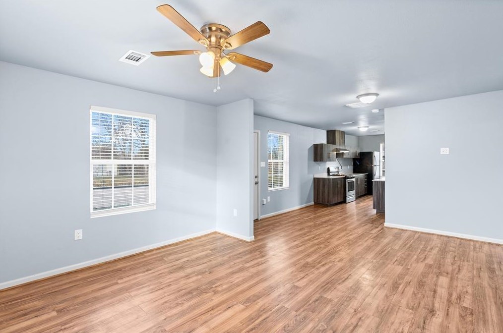 1317 Taylor Ave, Pasadena, TX 77506