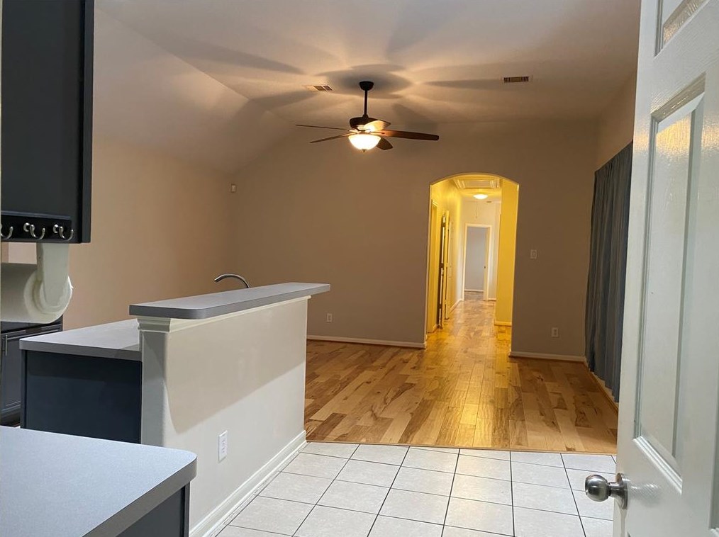 13218 Southpoint Ln, Houston, TX 77034