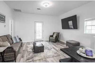 223 Leeward Way, Freeport, TX 77541 - Photo 4