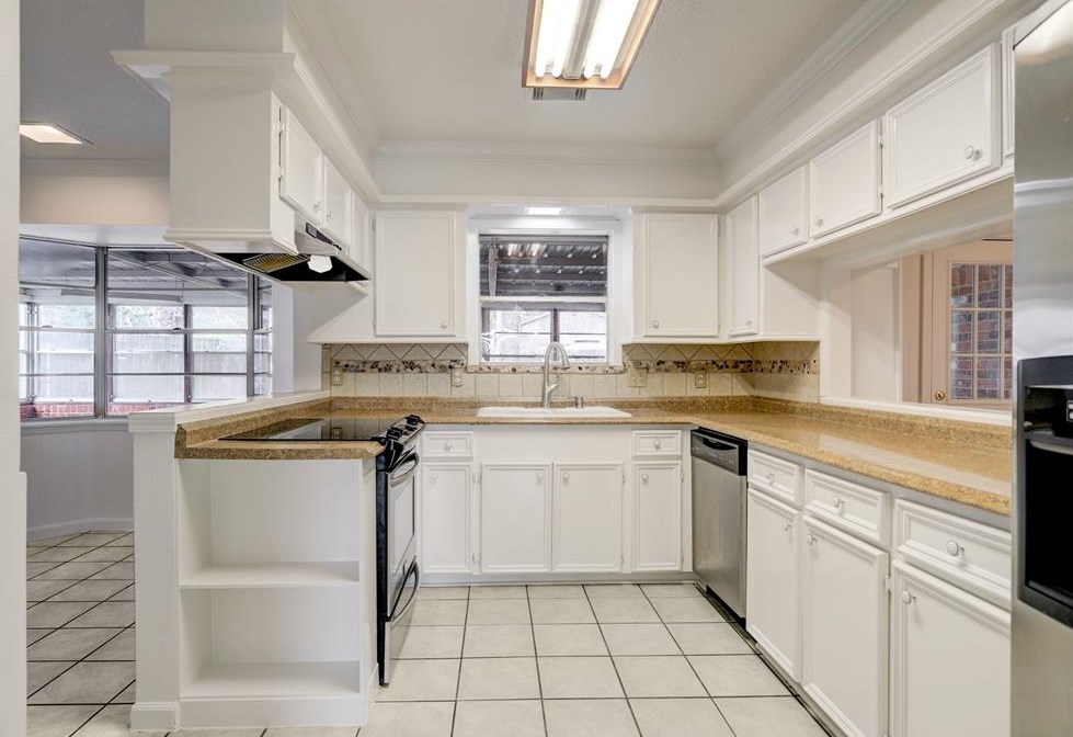 14115 Foxford Way, Houston TX  77015-2425 exterior