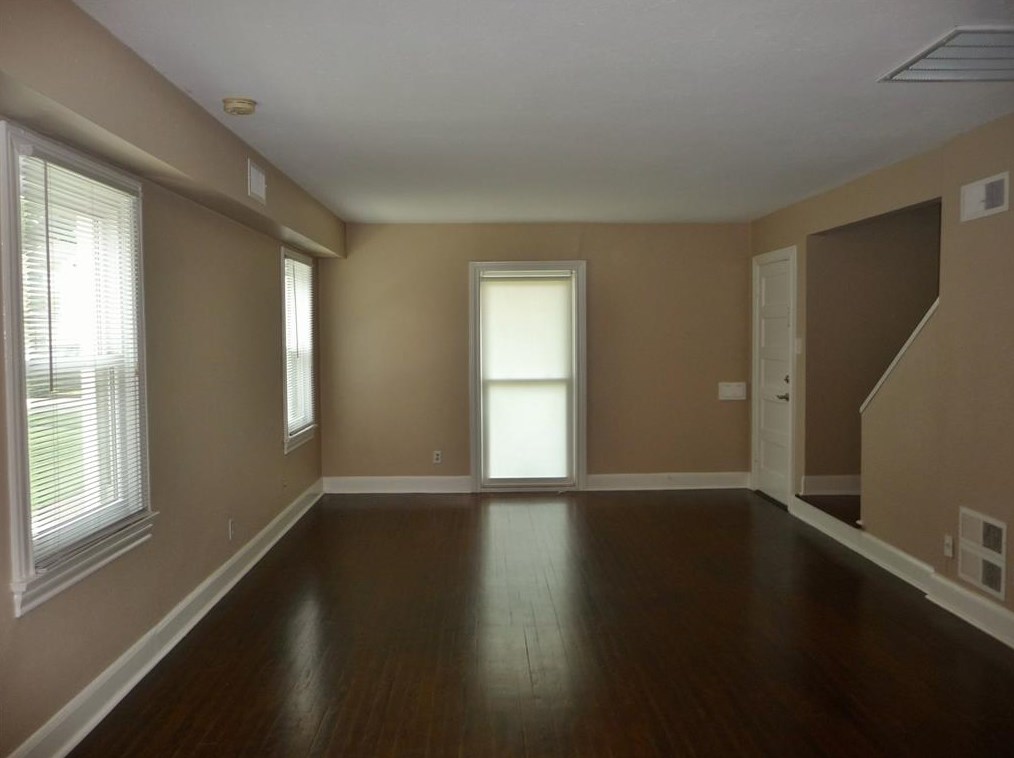 2332 Sheridan St, Houston, TX 77030-2018