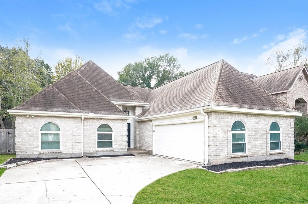 15619 Fern Ridge Dr, Houston, TX 77084-3037