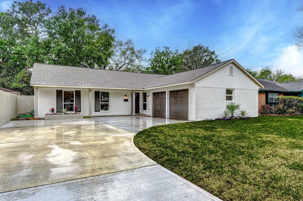6003 Sanford Rd, Houston, TX 77096