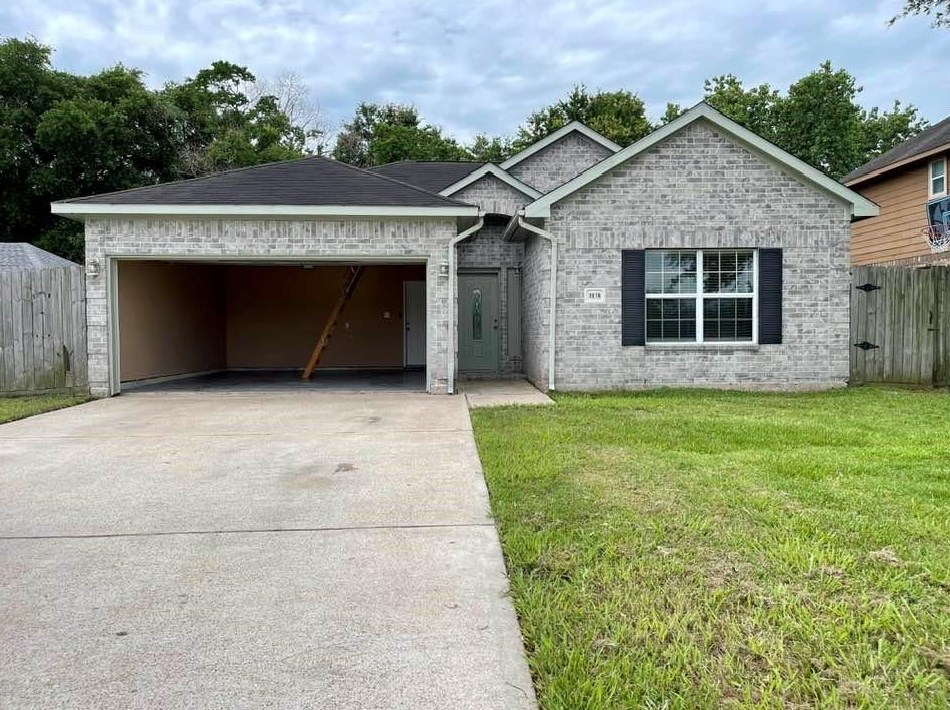 9838 Fuqua St, Houston, TX 77075
