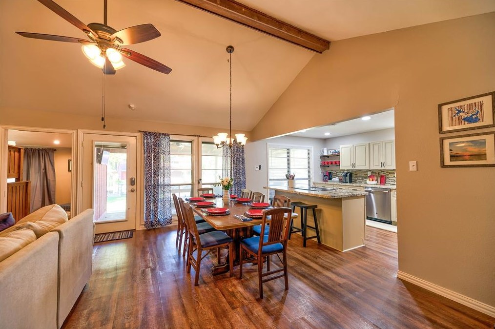 127 Teena Ln, Livingston, TX 77351-1248