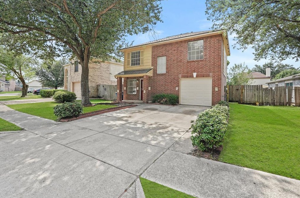 993 Shelton Ln, Channelview, TX 77530