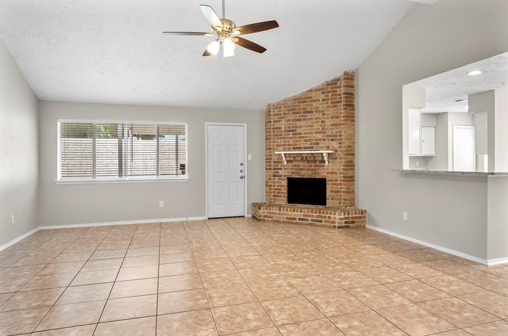 7314 Crystalglen Ln, Houston, TX 77095