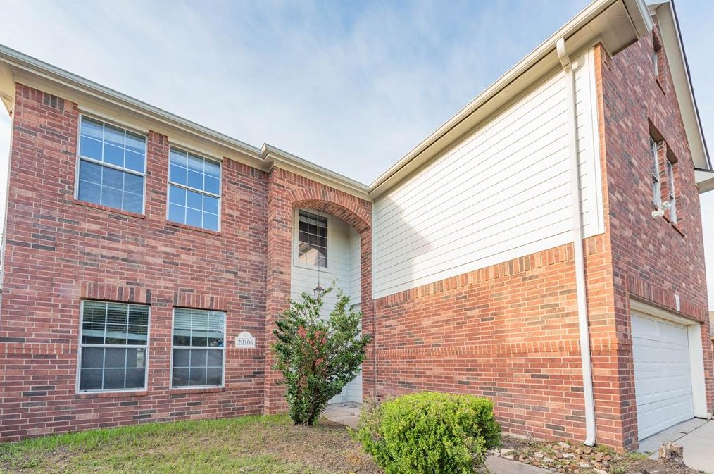 20106 Lakespire Dr, Katy TX  77449-6382 exterior