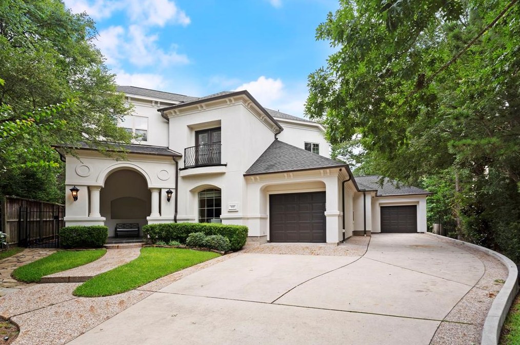 142 Amulet Oaks Ct, Spring, TX 77382-2679