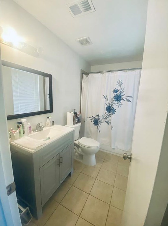 6810 Leandra Dr, Houston TX  77083-1140 exterior