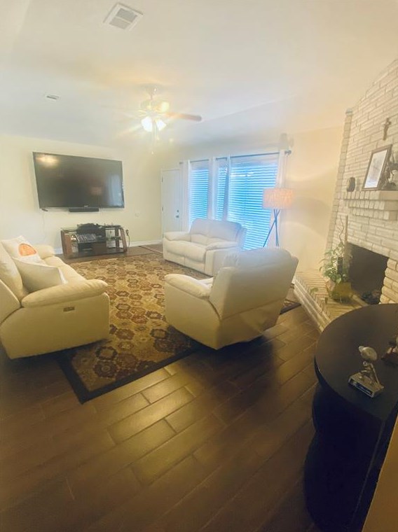 6810 Leandra Dr, Houston TX  77083-1140 exterior