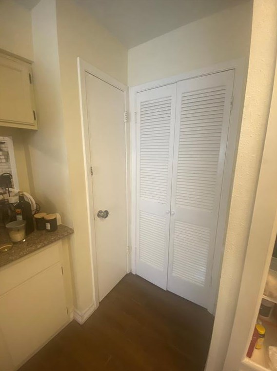 6810 Leandra Dr, Houston TX  77083-1140 exterior
