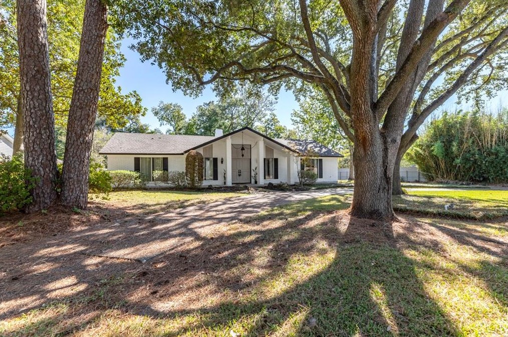 590 Goodhue Rd, Beaumont, TX 77706