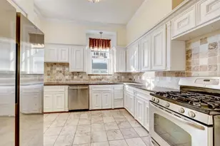 222 Marshall St, Houston, TX 77006 - Photo 14