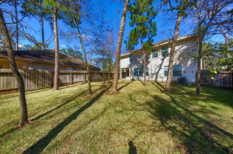 39 Sage Creek Pl, Spring TX  77382-1467 exterior