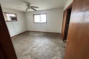 305 W Harrison Ave, Electra, TX 76360 - Photo 10