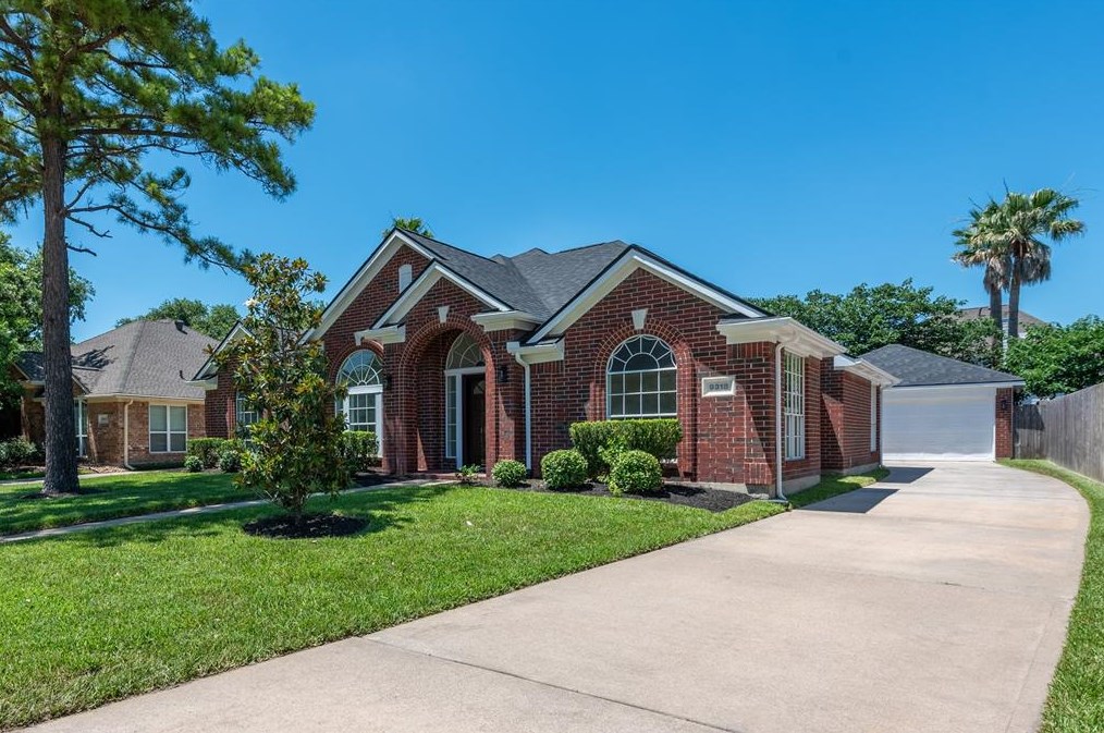 9318 Pearsall Dr, Houston, TX 77064-7431