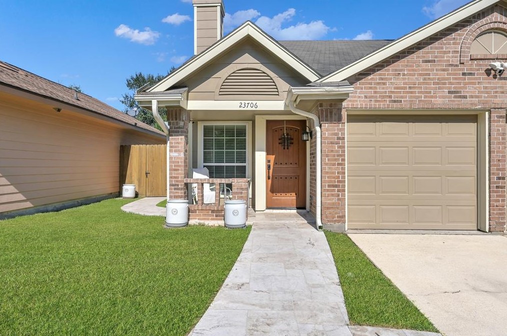 23706 Summer Pine Dr, Spring, TX 77373