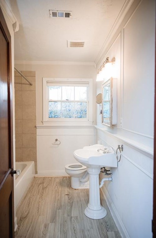 1006 Nadine, Houston TX  77009-2442 exterior