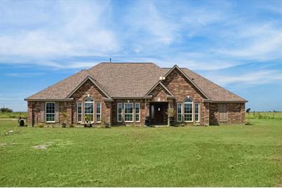 1495 Old Columbus Road N, Sealy, TX 77474 - Photo 1