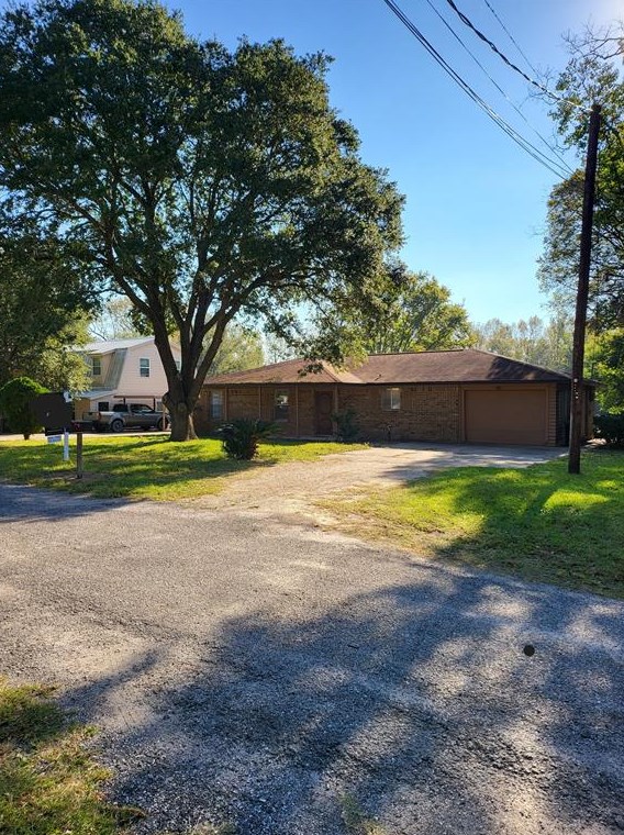 107 Crestway St, Chita, TX 75862