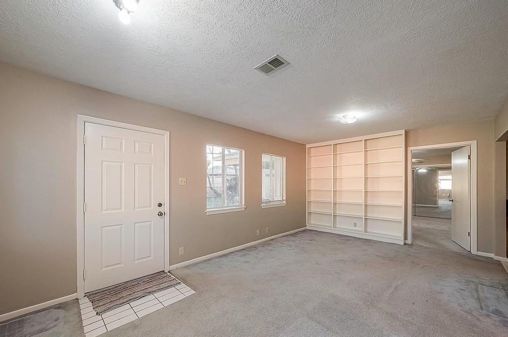 4207 Marlborough, Houston TX  77092-7531 exterior