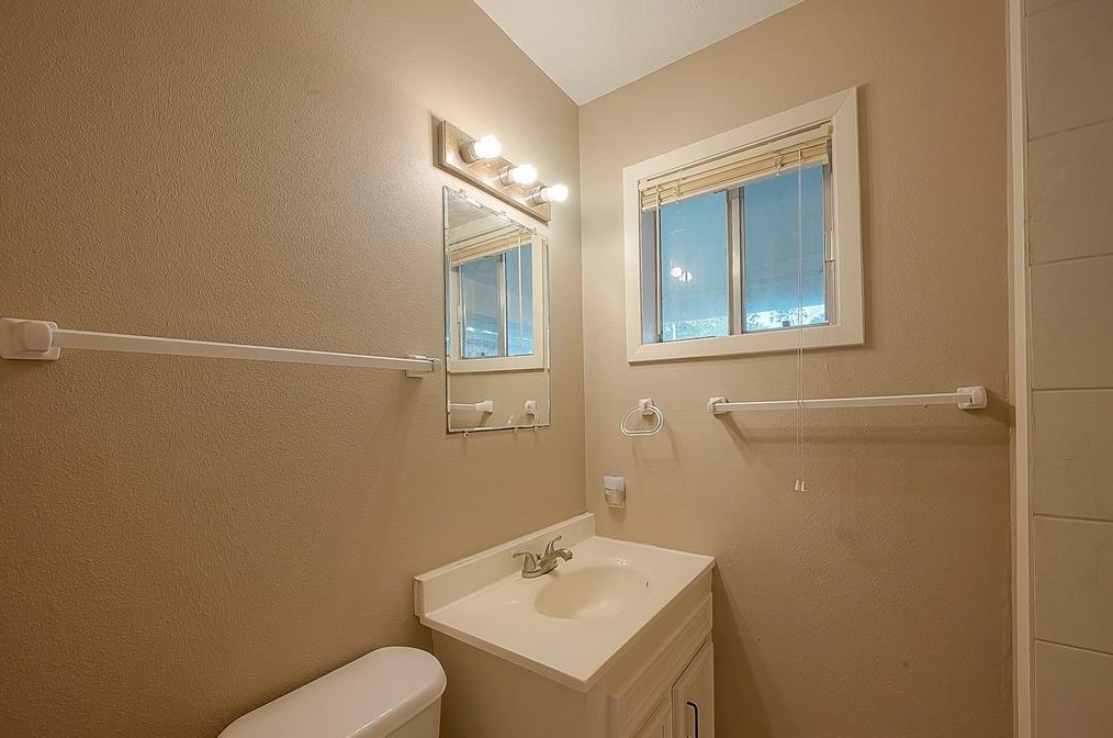 4207 Marlborough, Houston TX  77092-7531 exterior